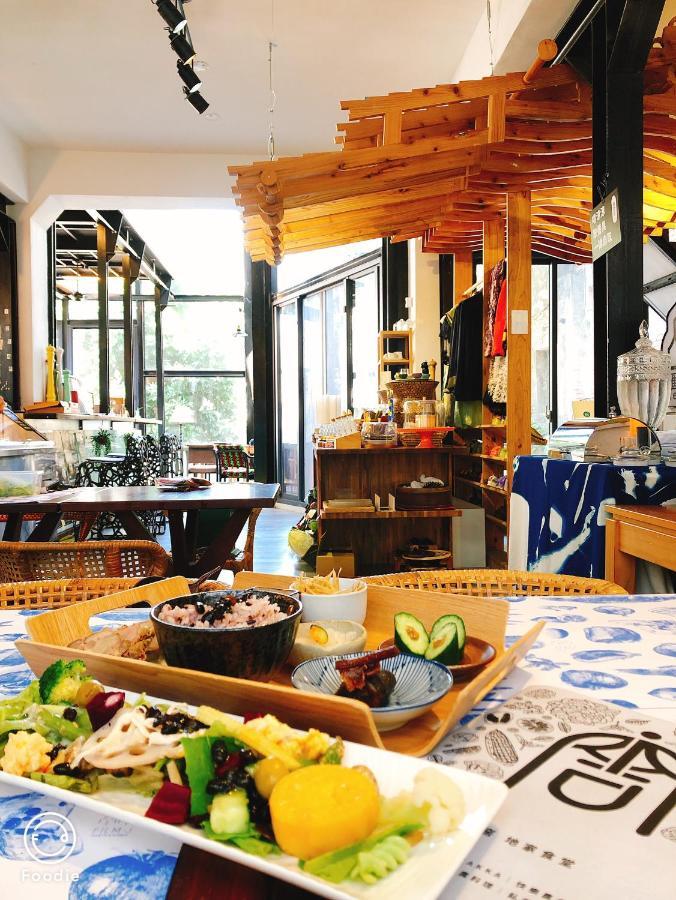 台甕茶室青年旅館 Tai-Wong Tatami Room Hostel Tainan Exterior foto